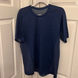Lululemon T Shirt